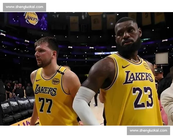 湖人掘金西决第五战鏖战全场巨星对决悬念拉满夜攻防博弈季后赛走向