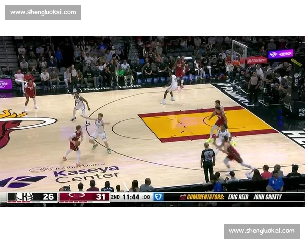 热火对阵篮网比赛录像解析攻防博弈与关键时刻回顾全场亮点与球星表现复盘